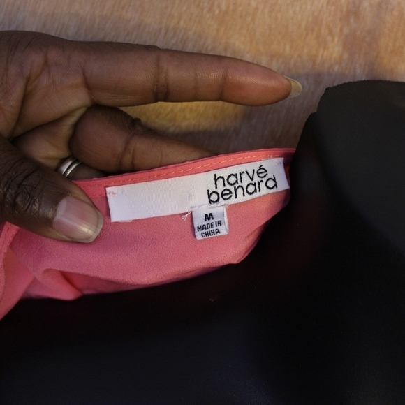 HARVÉ Bernard Asymmetrical Peach Colored Tank Top - Picture 7 of 7